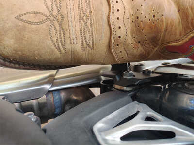 Footpeg bolt clearance Footpeg bolt clearance